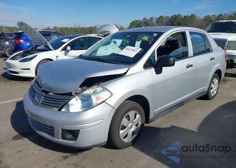 2010 Nissan Versa 1.6 из США, поврежденный, VIN 3N1CC1AP4AL381882